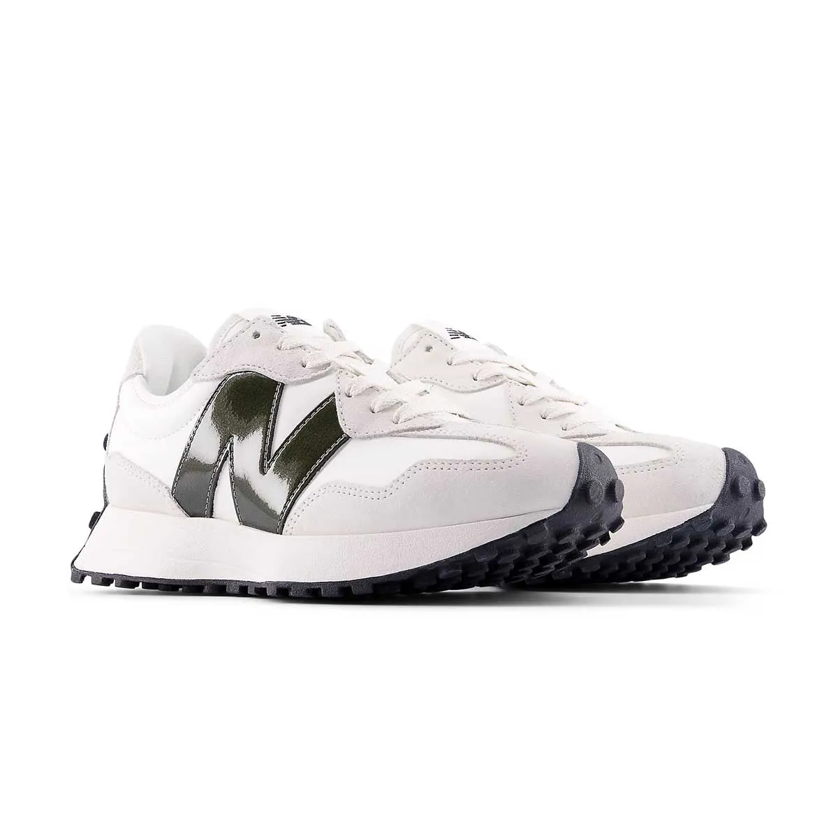 Traction Enhanced Pattern 327 'Sea Salt Dark Olivine'