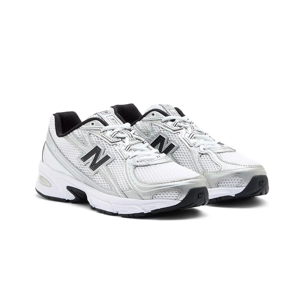 740 'White Silver Metallic' mountainous