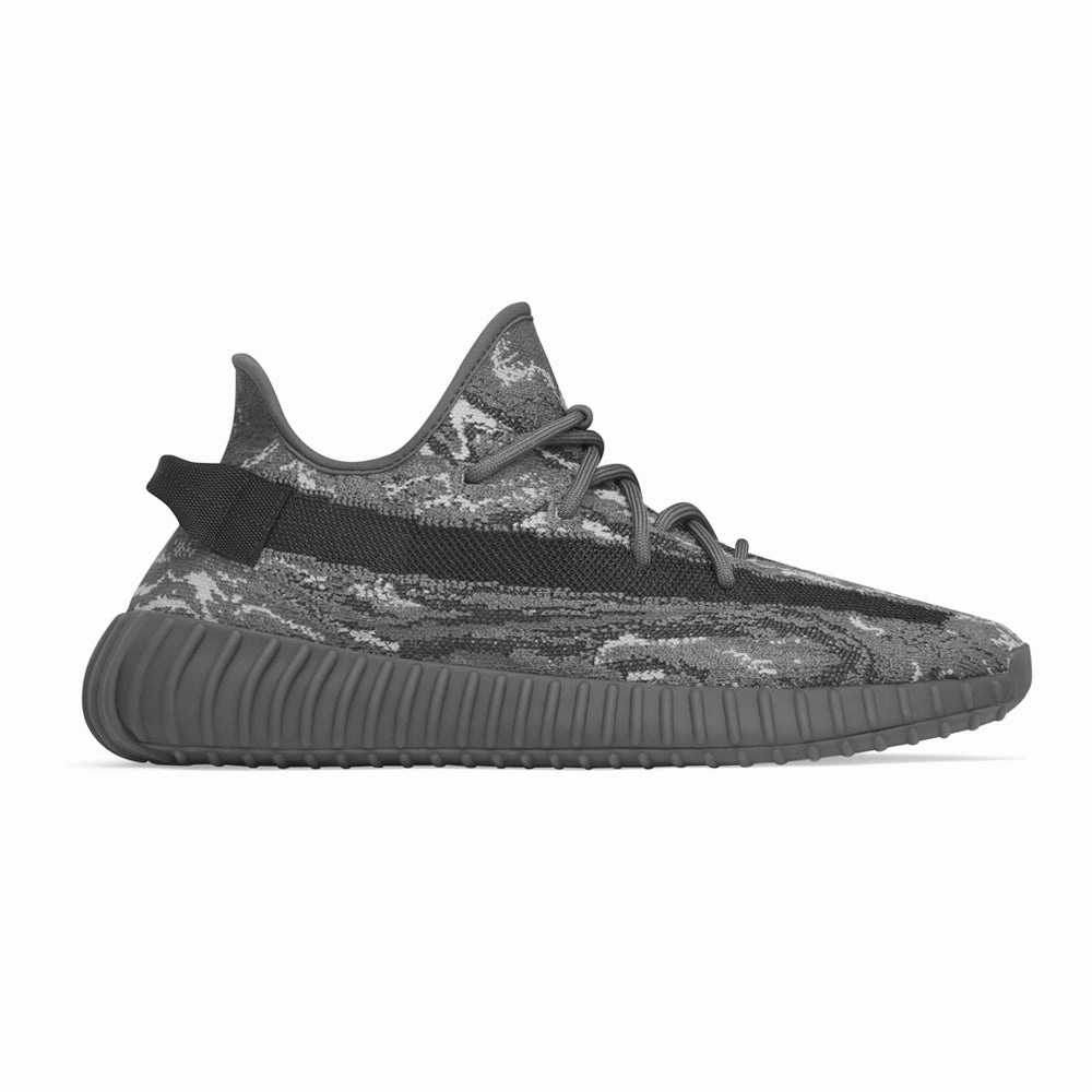 Compact adidas Yeezy Boost 350 V2 Lace Up Sneakers