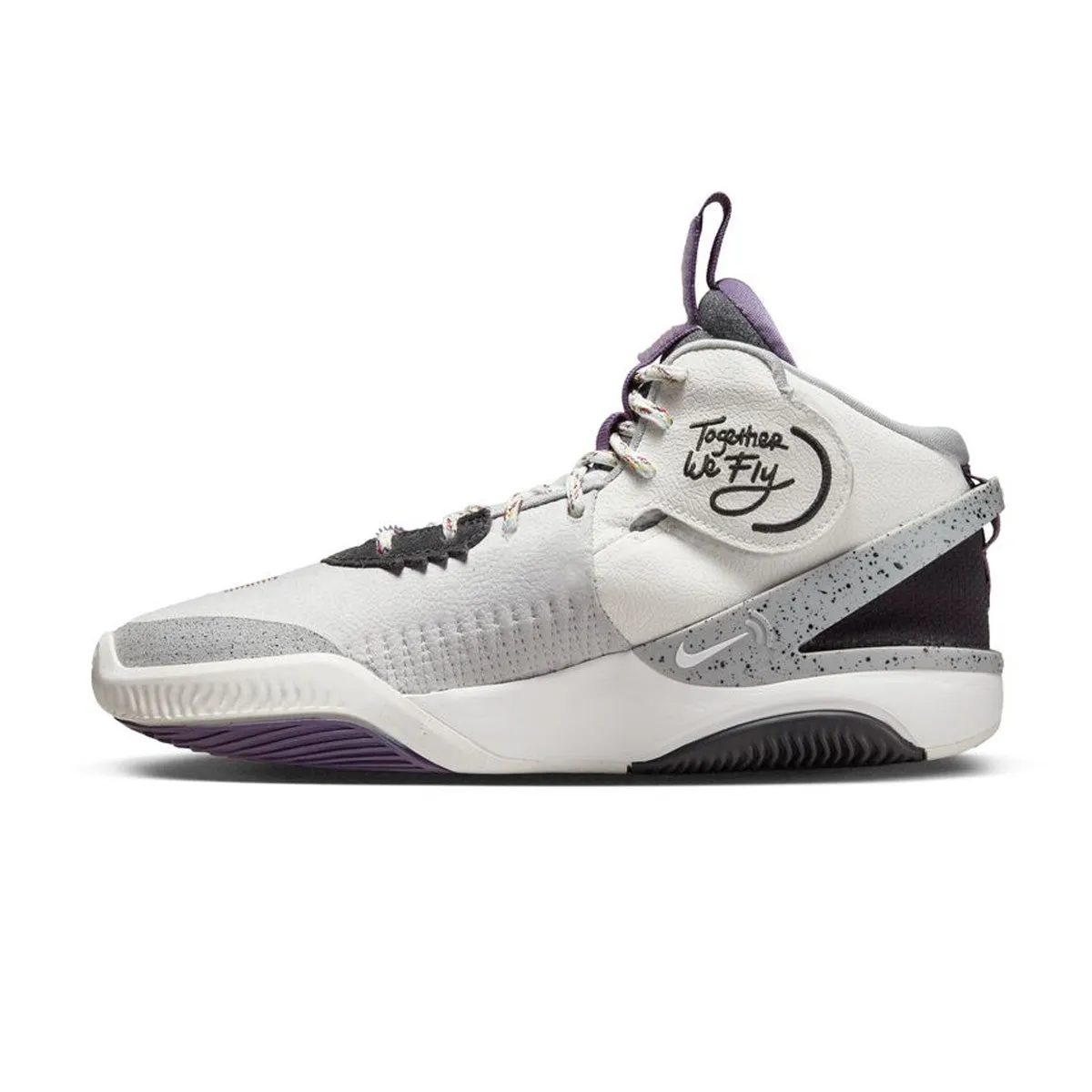 Air Deldon 'Together We Fly' mass - produced Breathable Perforated Details