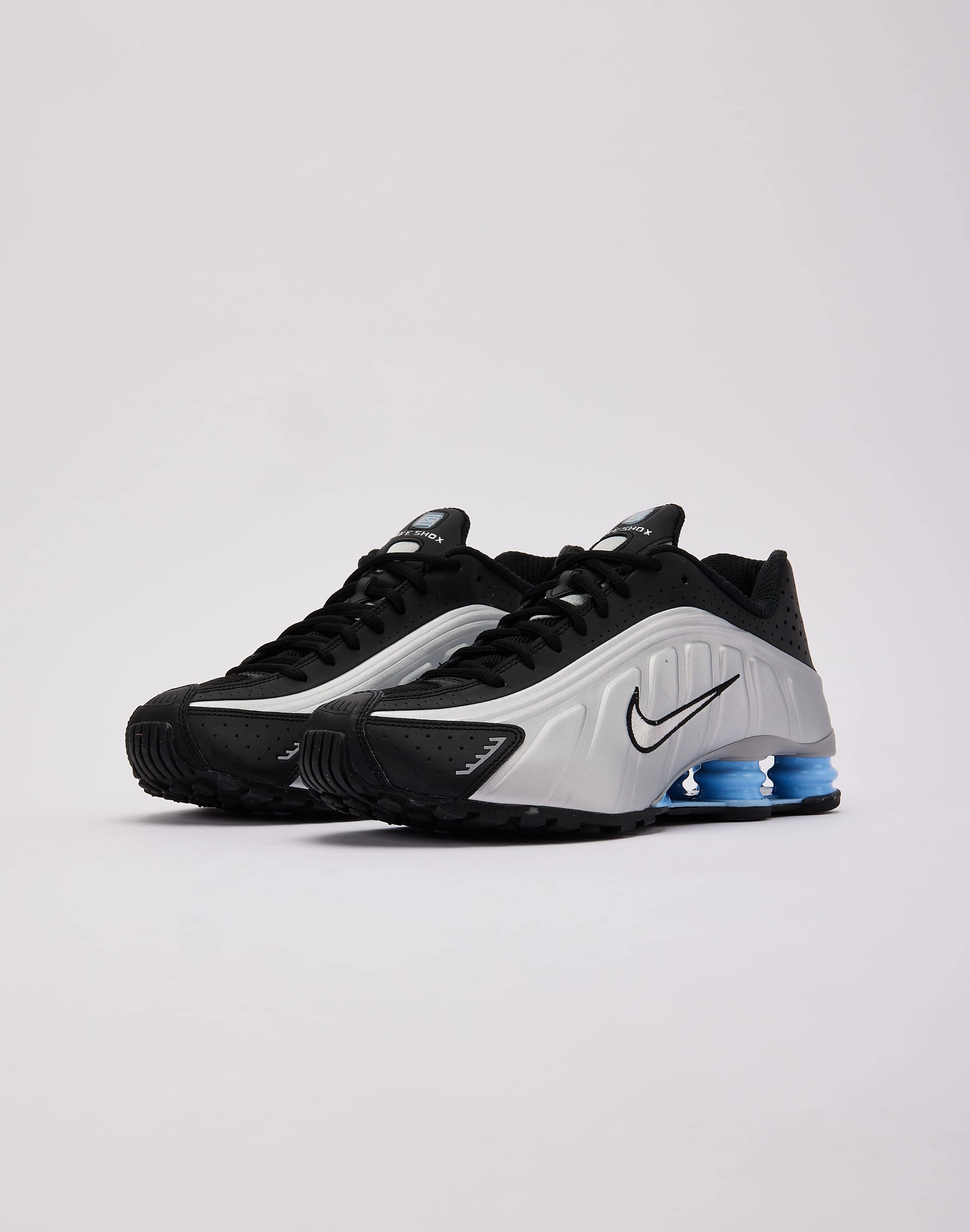 Nike Shox R4 affordability - level Streamlined grip