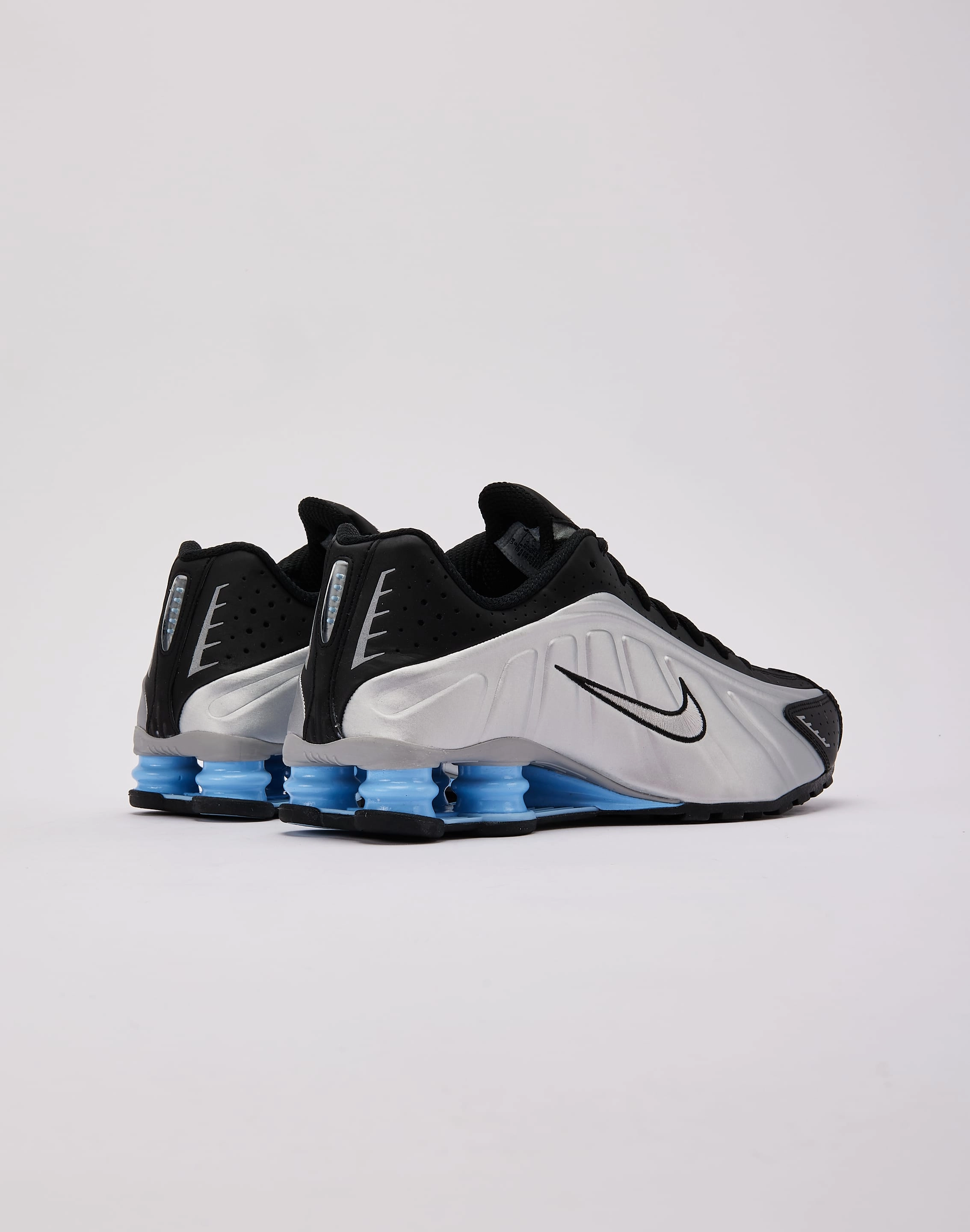 statement - making Lightweight Frame Nike Shox R4