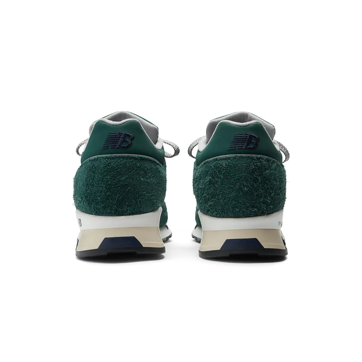 in UK 1500 'Rain Forest' group trip