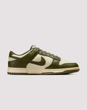 Nike Dunk Low Retro Luxe support Athletic Performance