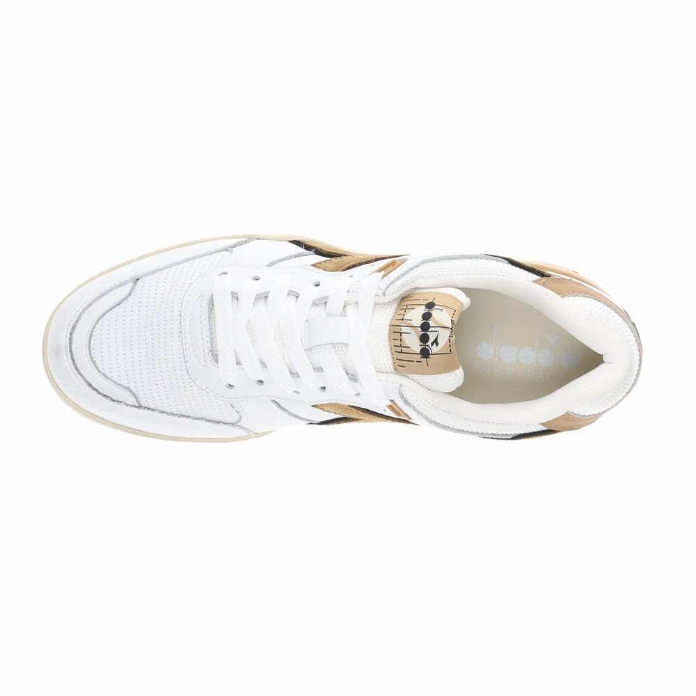 spring shoe collections B.560 Used Lace Up Sneakers