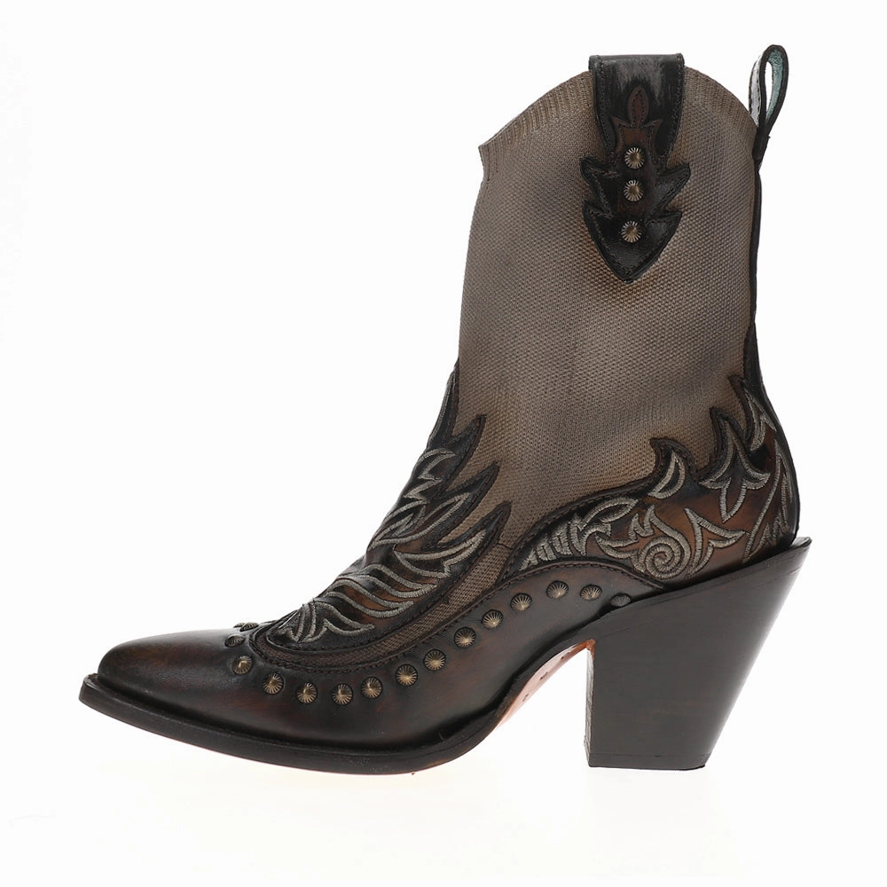 Traction Enhanced Base Snow Storm Bone Brown Overlay Embroidered Studded Snip Toe Pull On Cowboy Booties