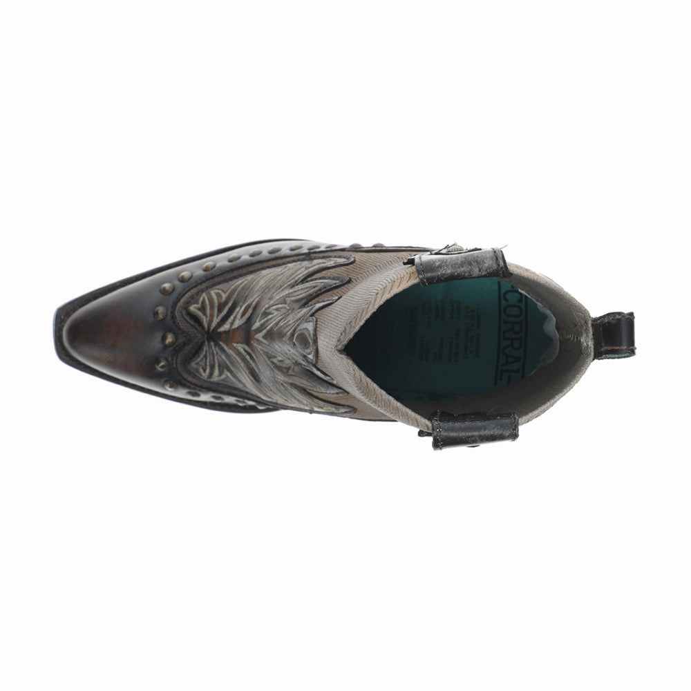 Padded Interior Weekend Camping Bone Brown Overlay Embroidered Studded Snip Toe Pull On Cowboy Booties