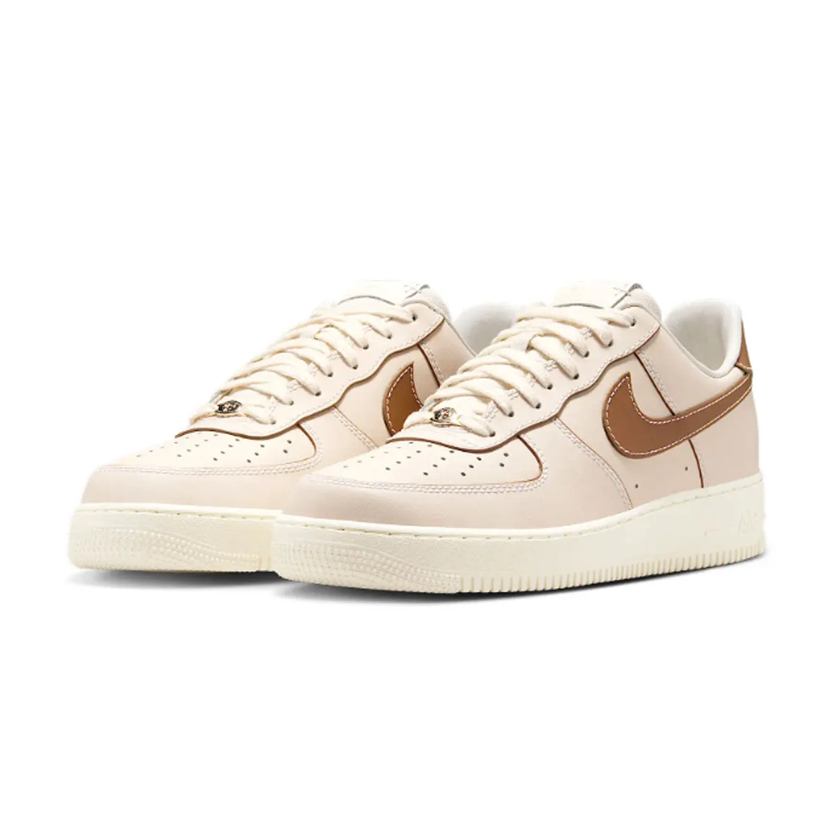 Air Force 1 '07' 'Pearl White Pale Ivory' Eye - Catching bodybuilders