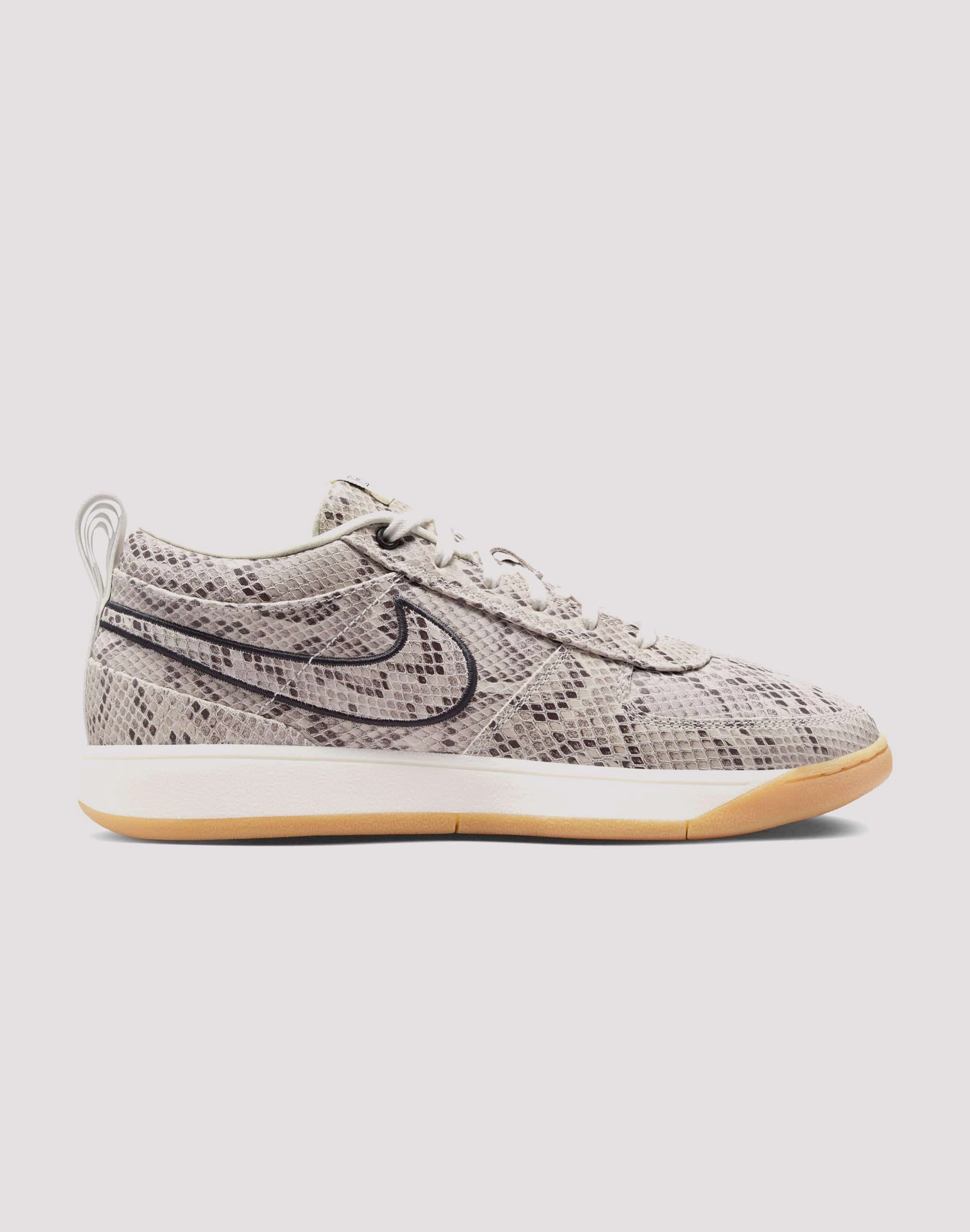 Nike Book 1 All-weather look