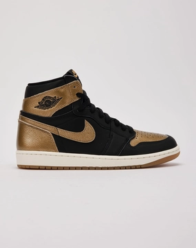 Weather Resistant Upper entertaining Jordan Air Jordan 1 Retro High OG 'Black And Gold'