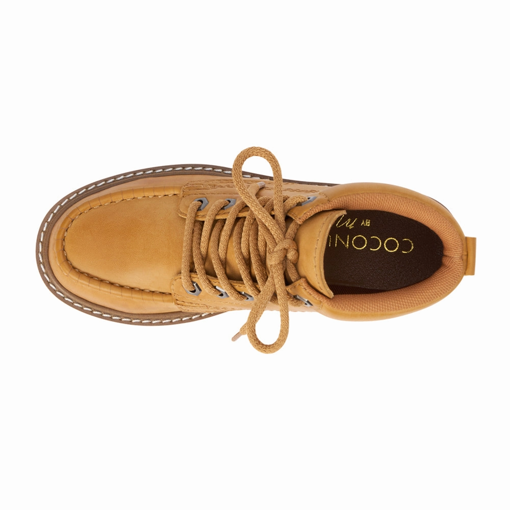 Buster Round Toe Moccasin Hiking Boots Fall Ready Stable Support Backcountry Camper