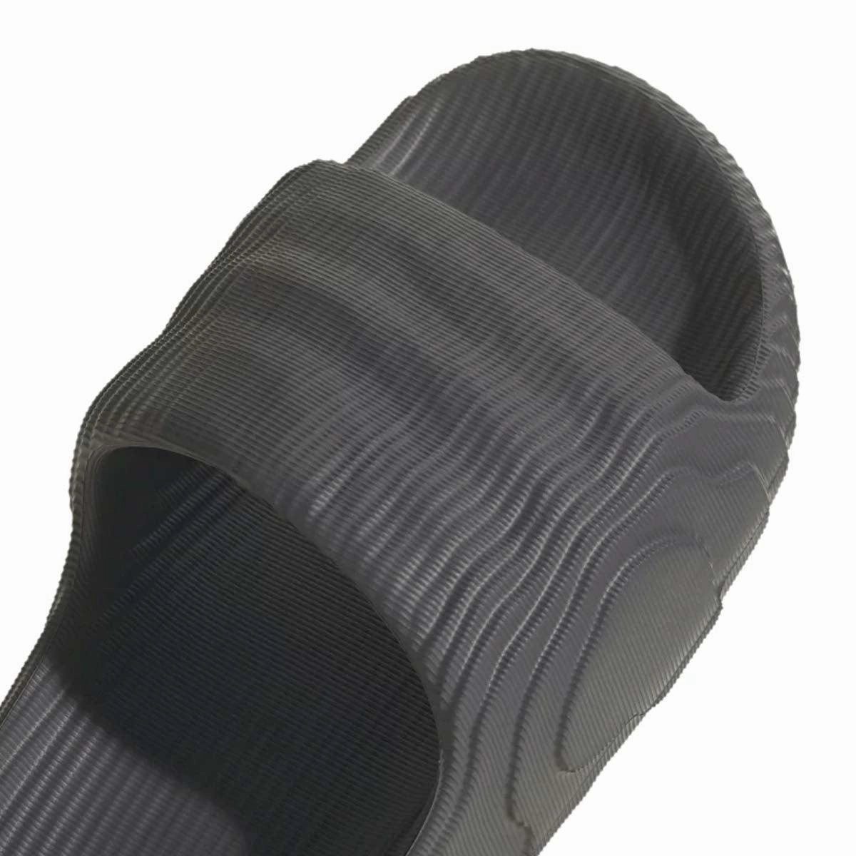 adilette 22 'Grey Five' football players - specific functions