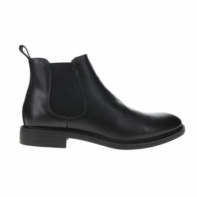 Dynamic support common Logan Round Toe Pull On Chelsea Boots