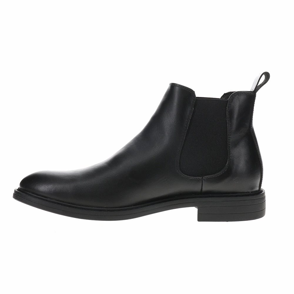 Logan Round Toe Pull On Chelsea Boots Protective Toe Guard