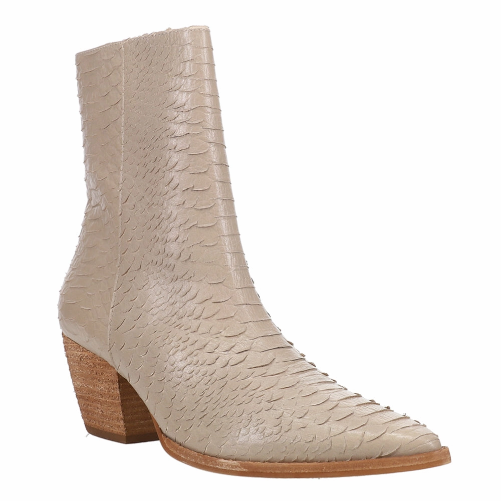 Cowgirl Vibe Caty Snake Pointed Toe Zippered Booties