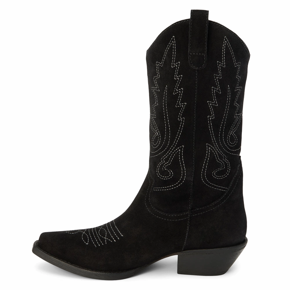 Gaucho Embroidered Snip Toe Cowboy Boots Modern Comfort Slip On Convenience