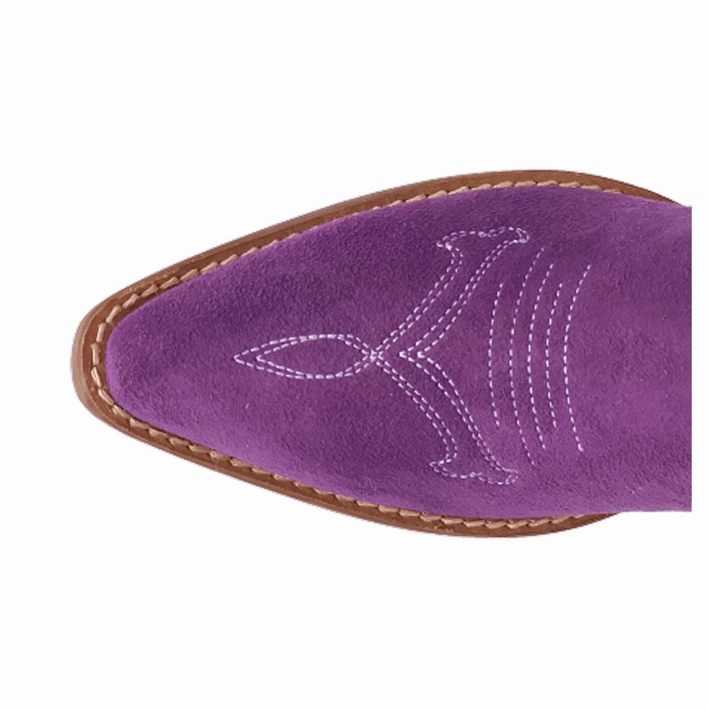 Scandi Cool Movin' On Embroidered Snip Toe Cowboy Boots