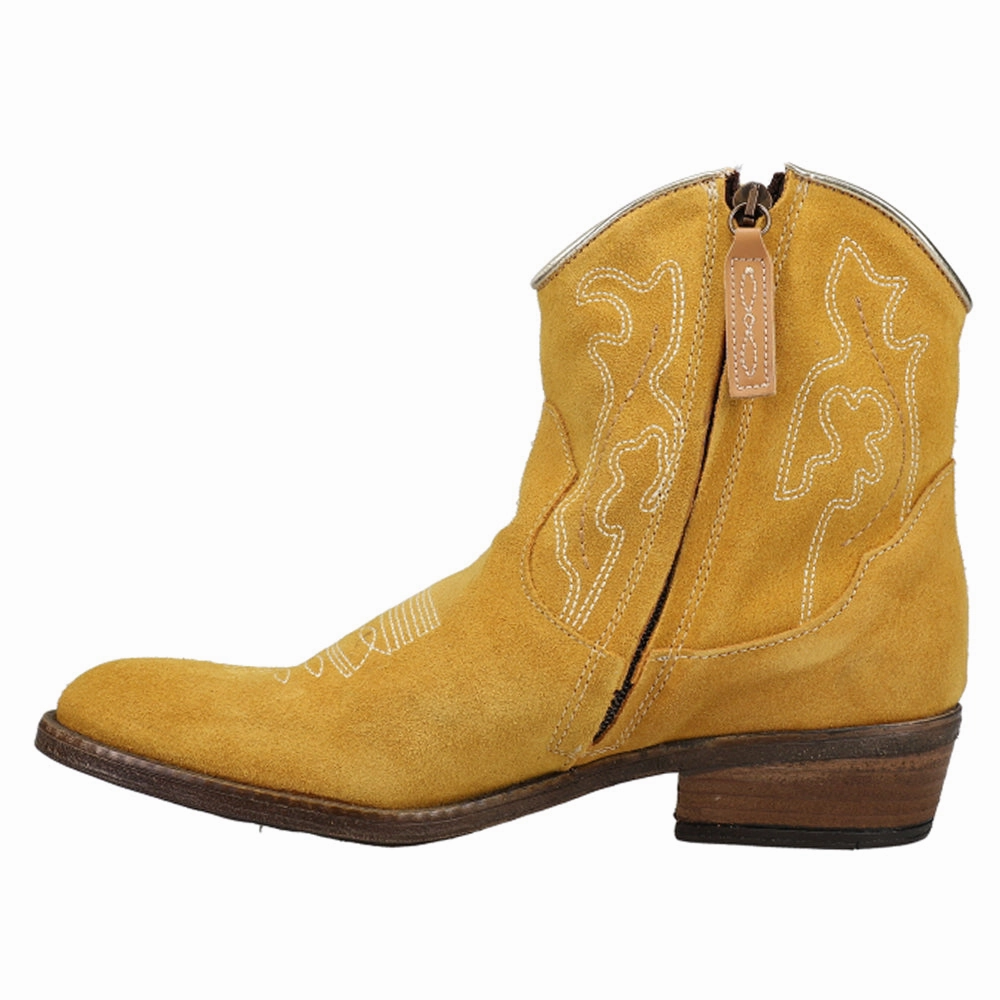 Grippy Outsole River Crossing Low Profile Remote Hiking Daisy Mae Suede Embroidered Round Toe Zippered Cowboy Booties