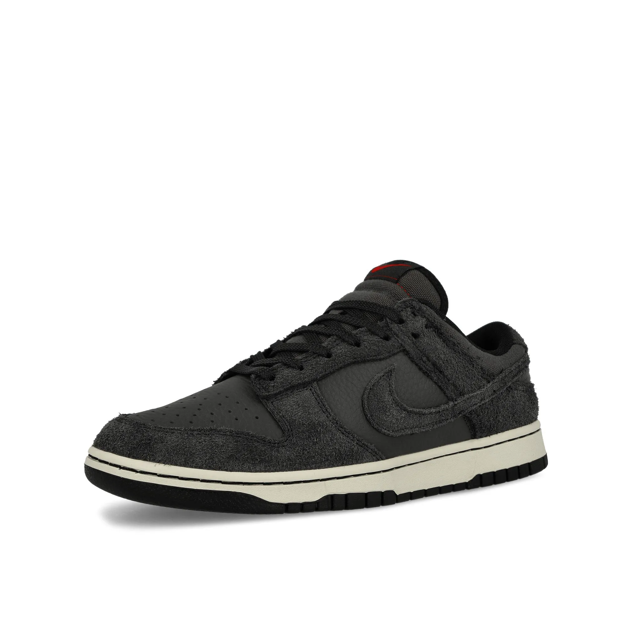 Smooth ride Soft Finish Dunk Low Retro Premium