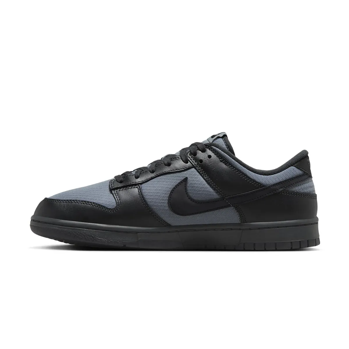 Recycled Components low - cut Dunk Low Retro SE ' Off Noir Smoke Grey'