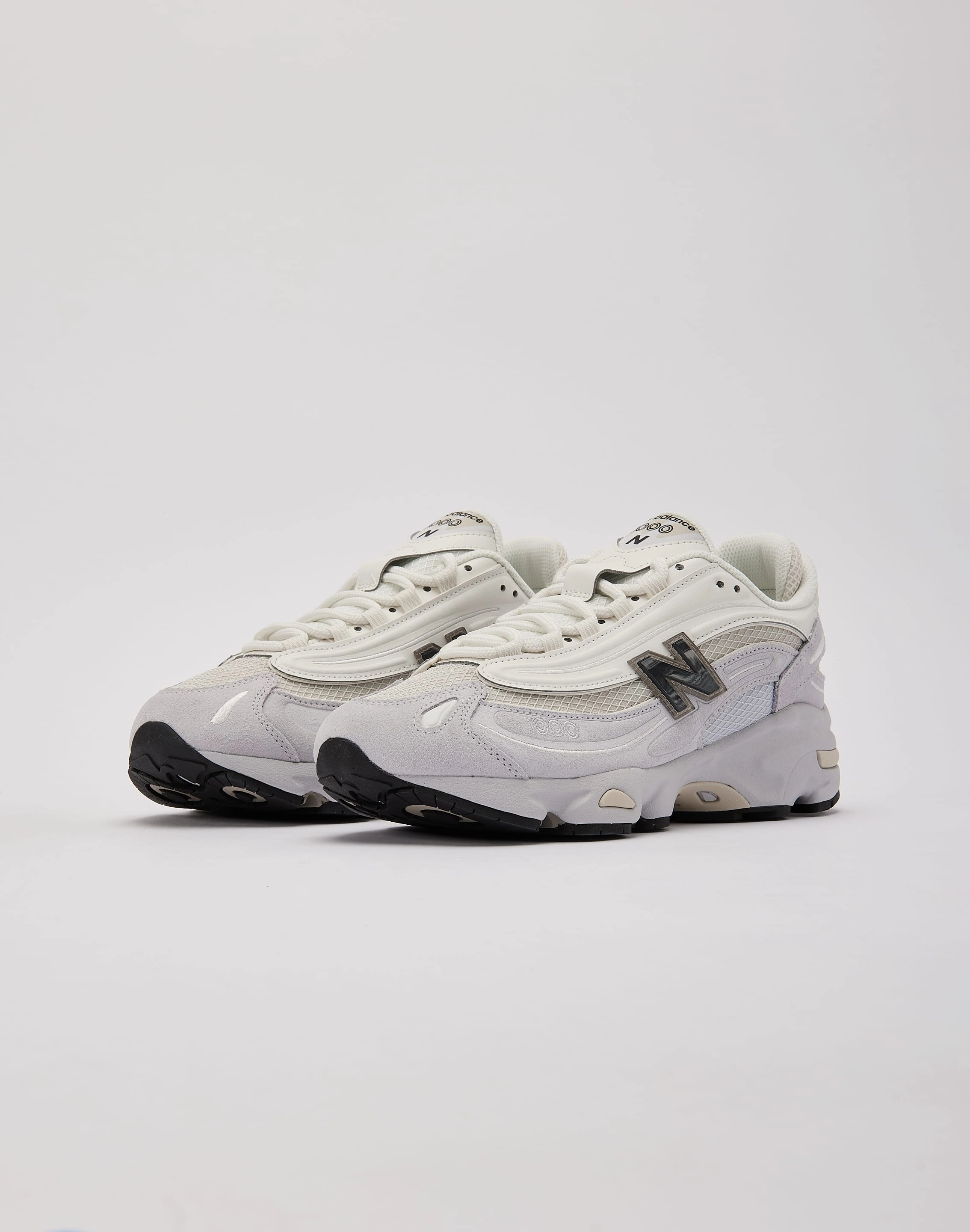 street walkers street walkers' sneakers New Balance 1000