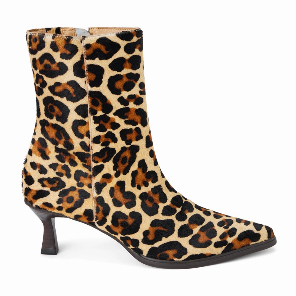 Gabbie Leopard Print Pointed Toe Zippered Booties High Utility