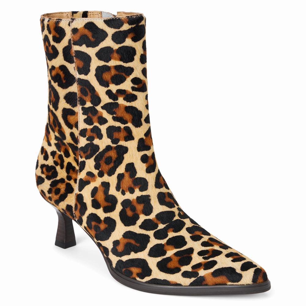 Sleek Function Gabbie Leopard Print Pointed Toe Zippered Booties