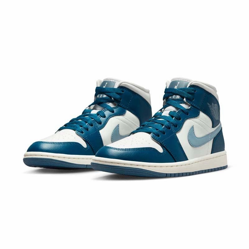 Upgraded piece Wmns Air Jordan 1 Mid 'French Blue'