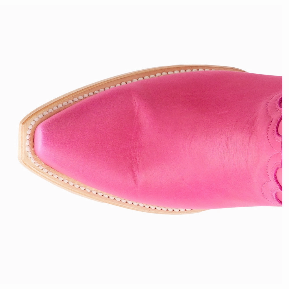 Casual Comfort Flex Groove Engineering Emma Jane Snip Toe Cowboy Bootie