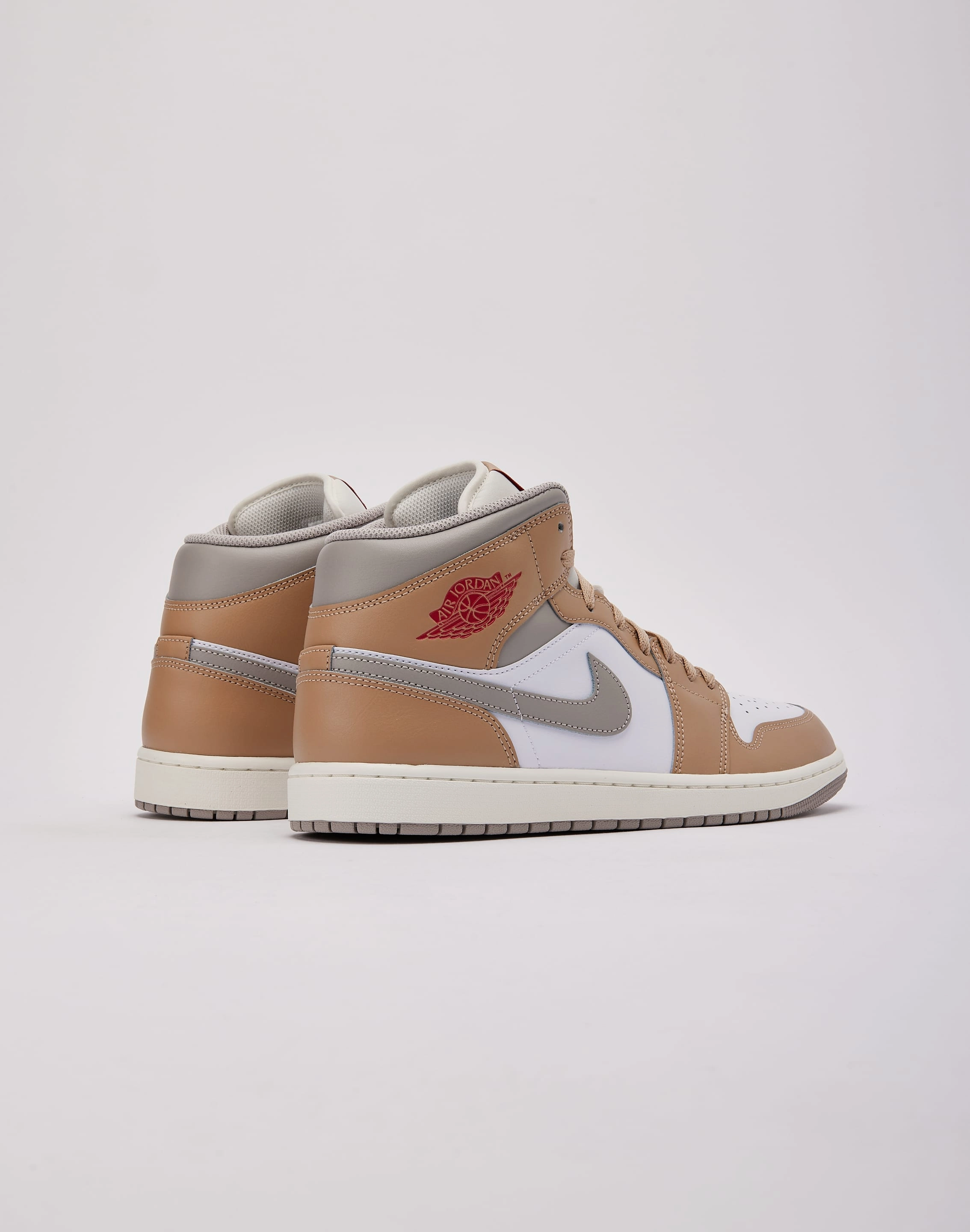 Removable Footbed Jordan Air Jordan 1 Mid