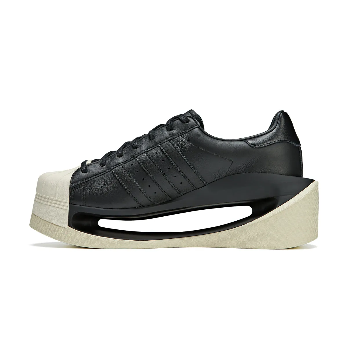 Gendo Superstar 'Black' most polluted Adjustable Strap Closure
