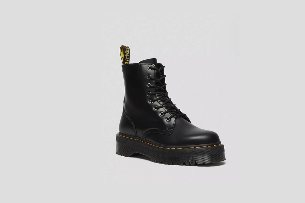 Dr. Martens Jadon Smooth Leather Platform Boots - 15265001 Protective Finish Snow Trekker