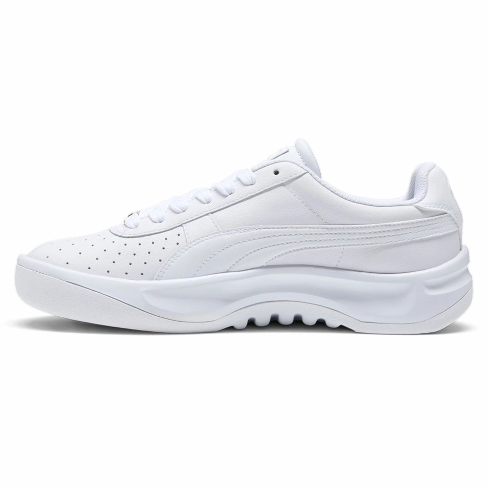 GV Special Lace Up Sneakers Contoured Heel Cup