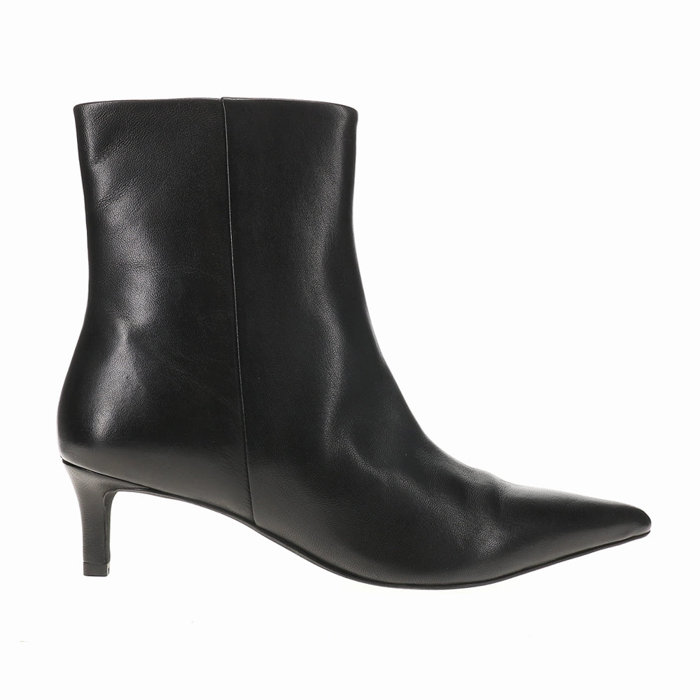 Easy on Sporty Look Dinner Date Pointed Toe Zippered Booties