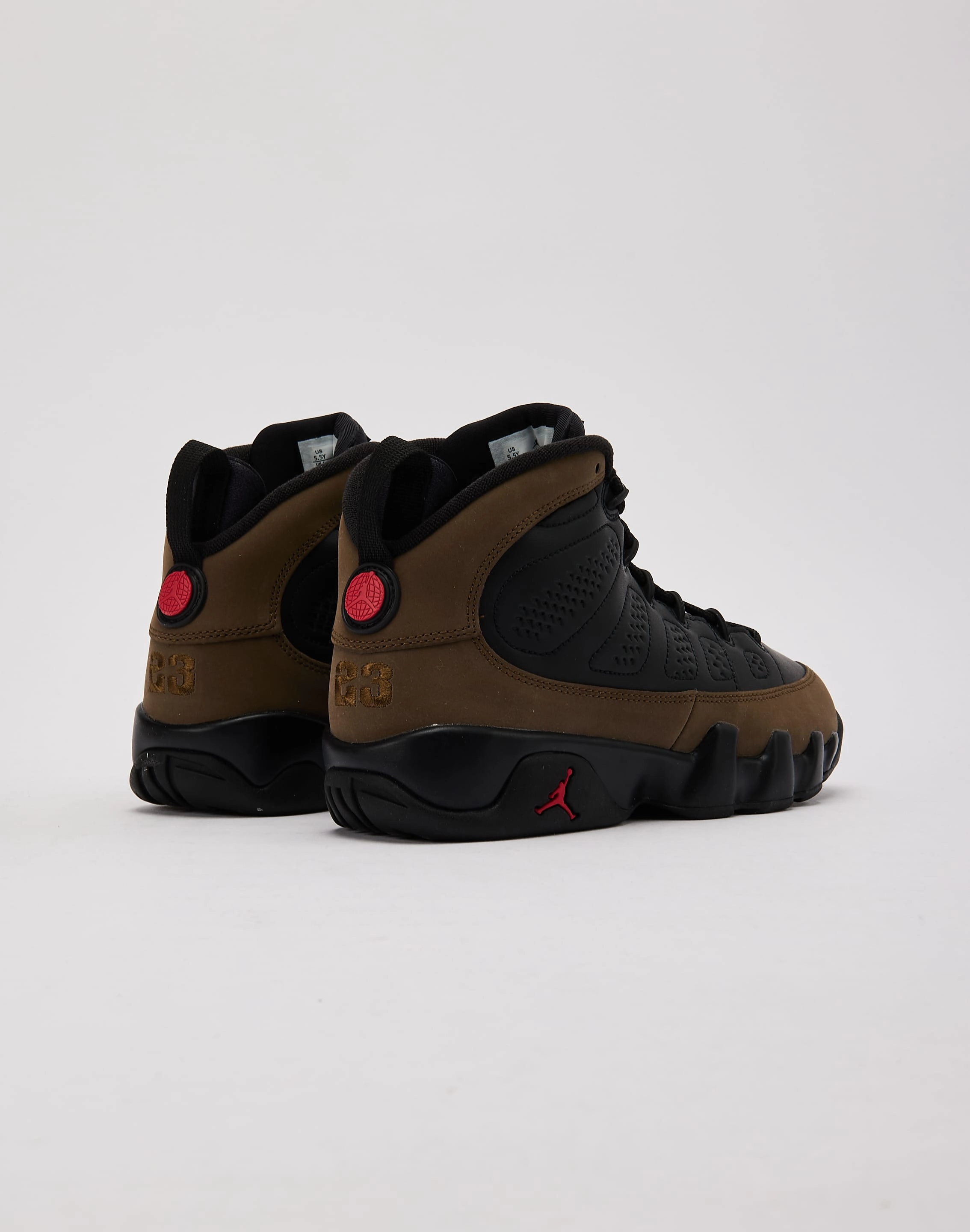 Pilates practitioners Outdoor Performance Jordan Air Jordan 9 Retro 'Olive' Grade-School