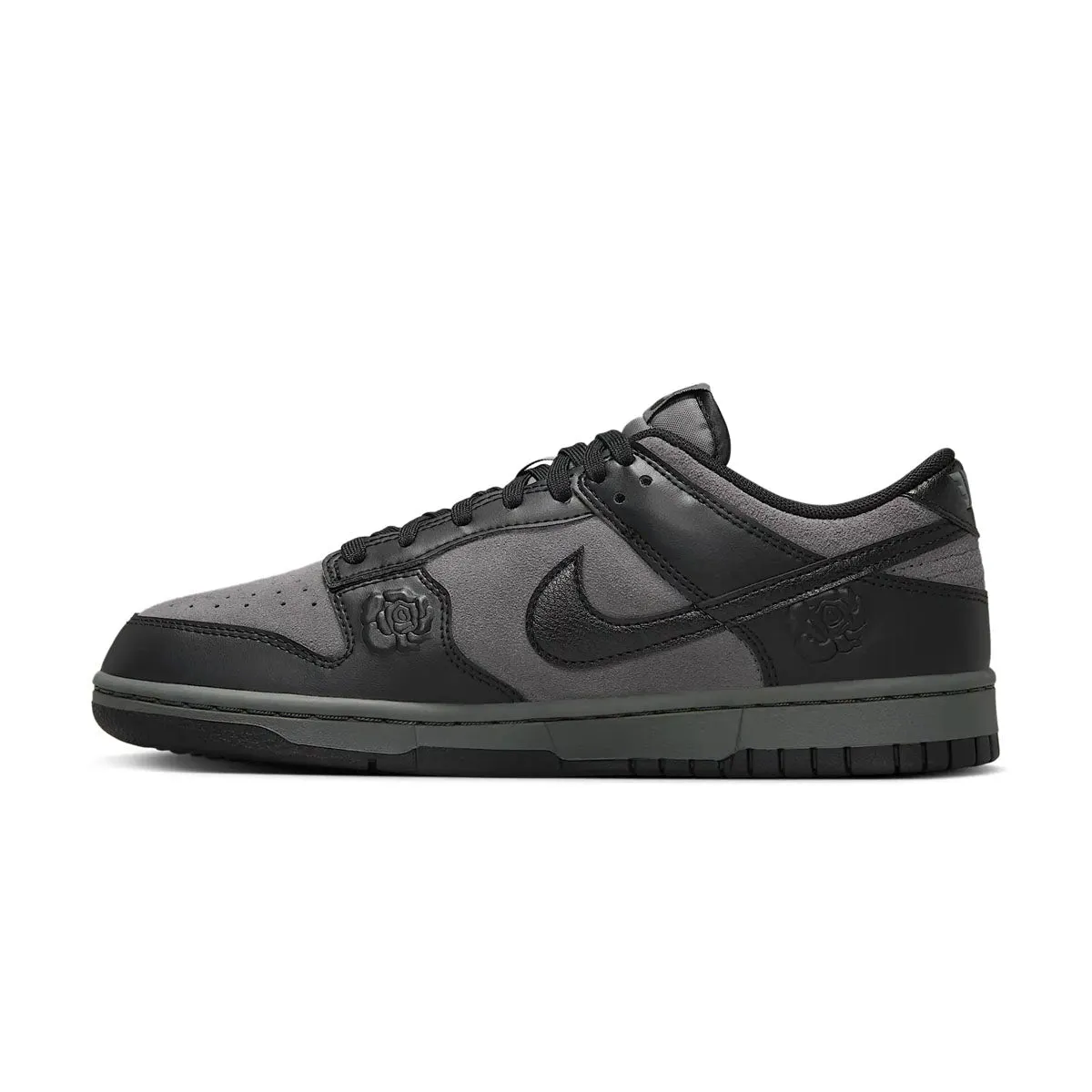 rainy - day shoes Compression Molding Wmns Dunk Low 'Black Roses'