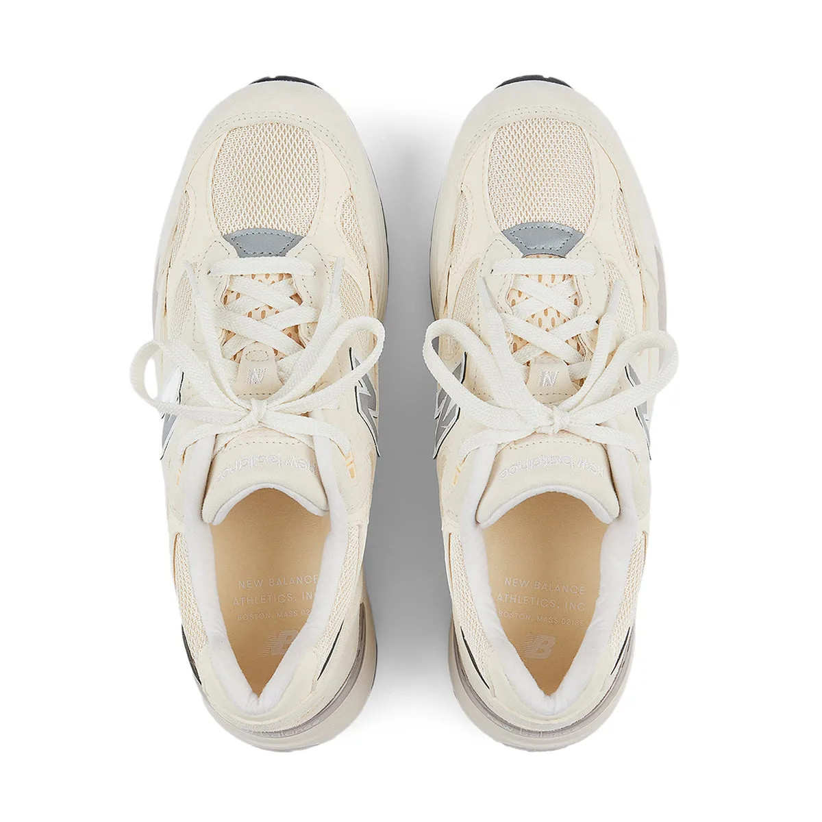 in USA 992 'Calcium Raw Cashew' Urban breathability midsole