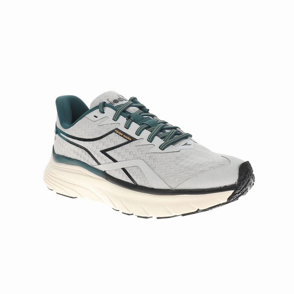 All-Day Flexibility Equipe Nucleo Running Shoes