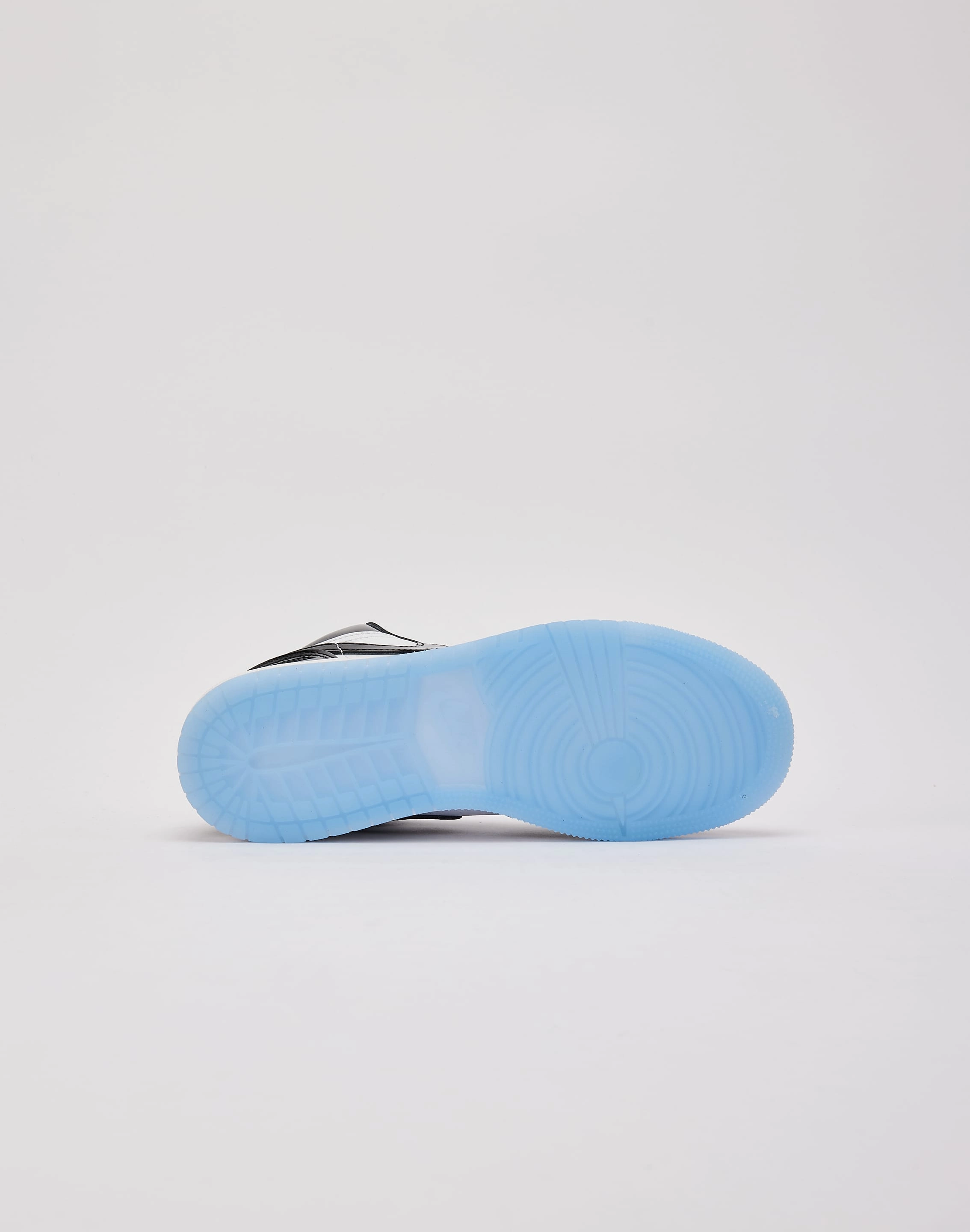 Jordan Air Jordan 1 Low SE 'Concord' Grade-School adjustable user casual - style