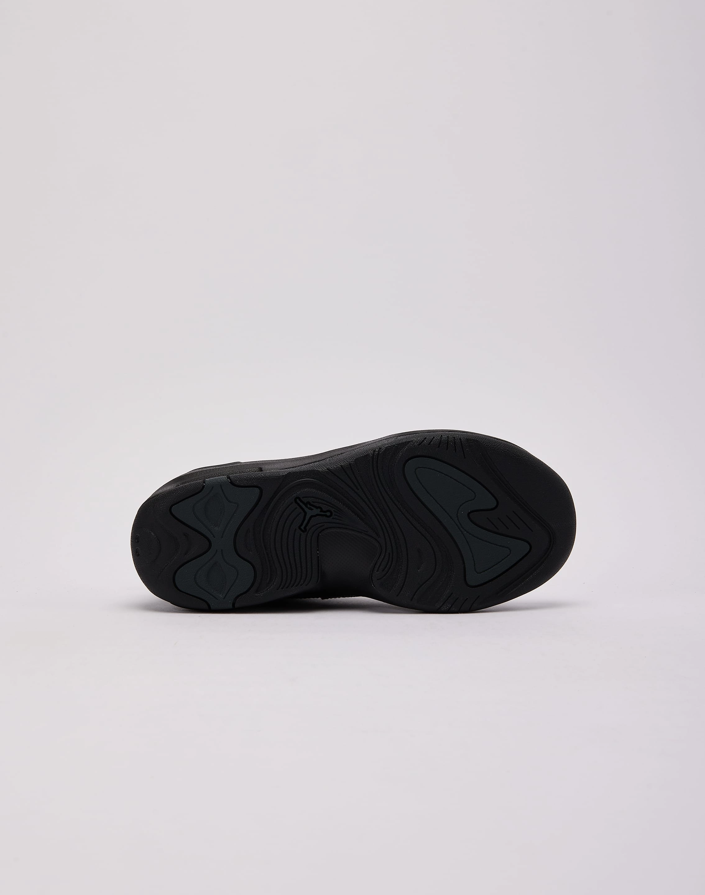 Jordan Max Aura 7 Grade-School Shock Absorbing Midsole