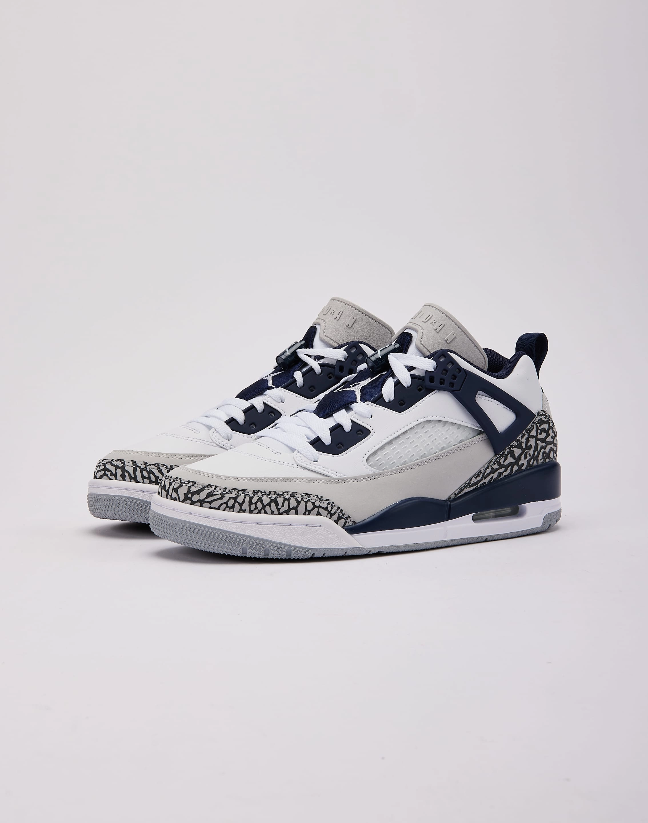 Jordan Spizike Low Sporty Design Arch Stability Technology