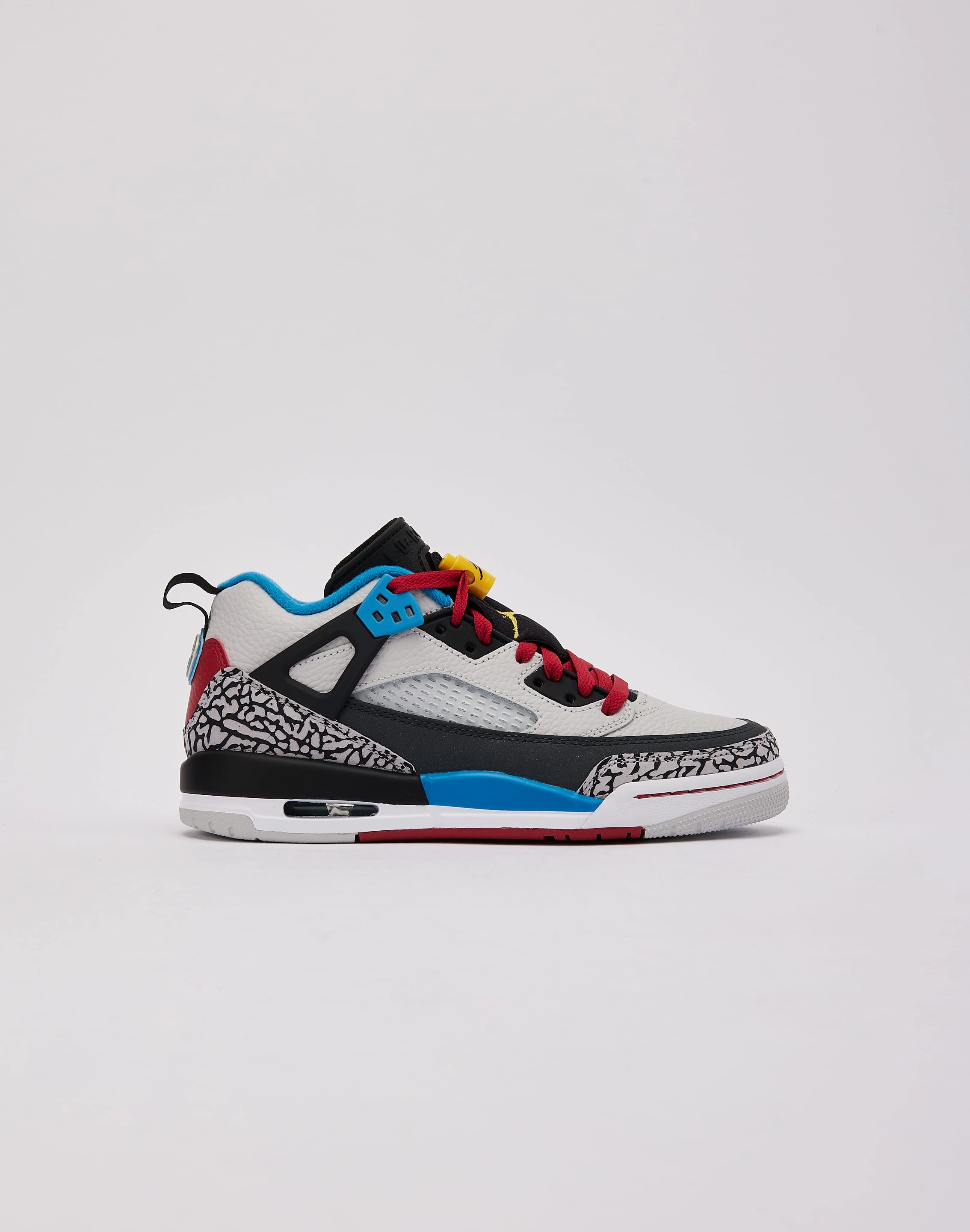 Quick Dry Fabric Jordan Spizike Low SE Grade-School