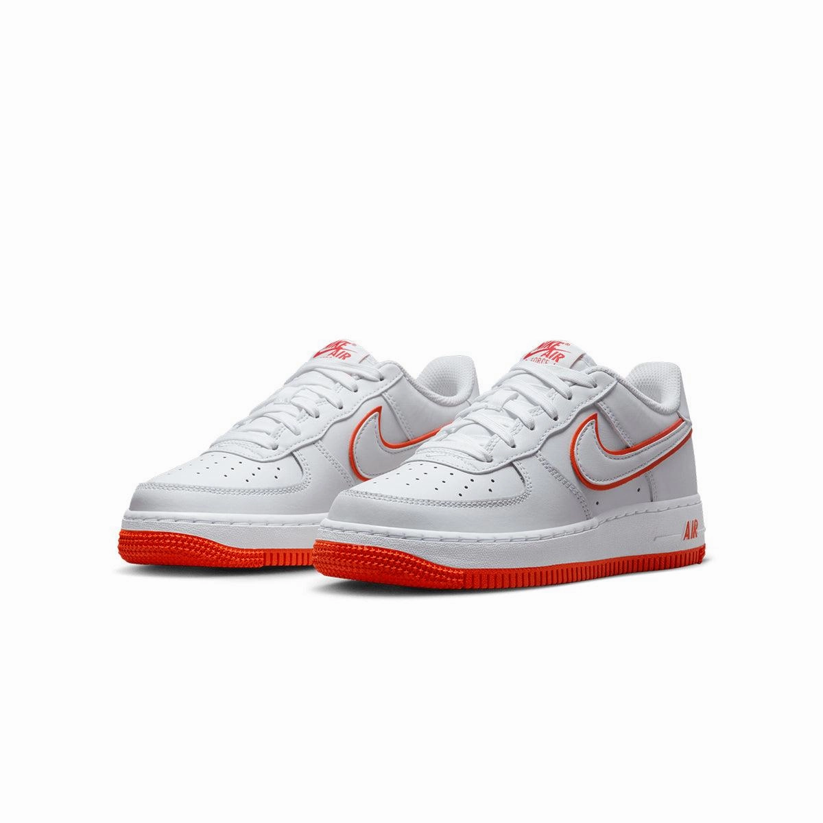 Ultra Grip Outsole Texture Kid's Air Force 1 'White Picante Red'