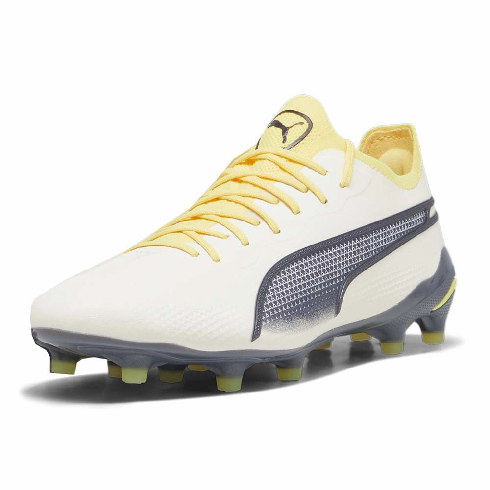 King Ultimate Soccer Cleats Formal Look