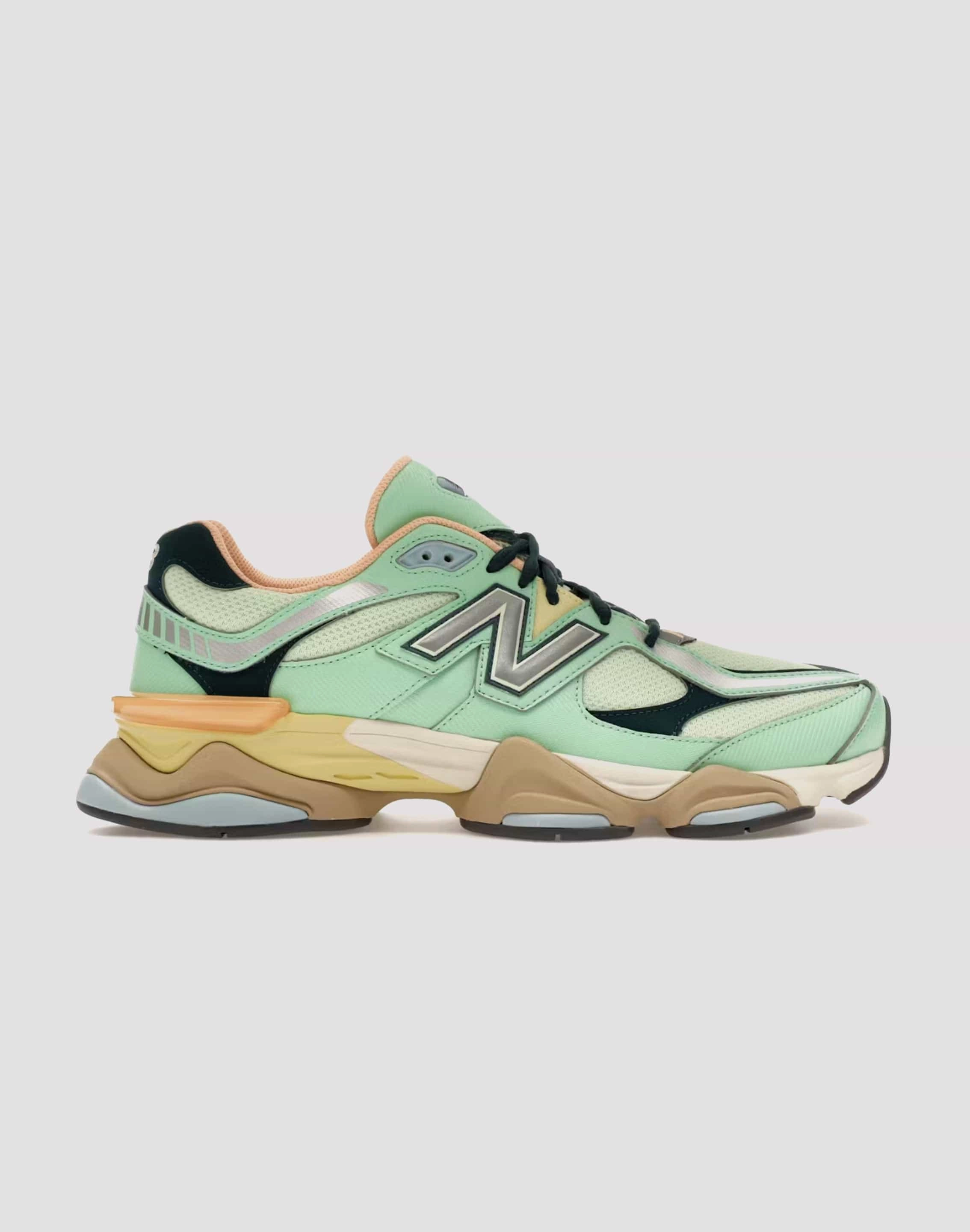 New Balance 9060 shock-absorbing sole