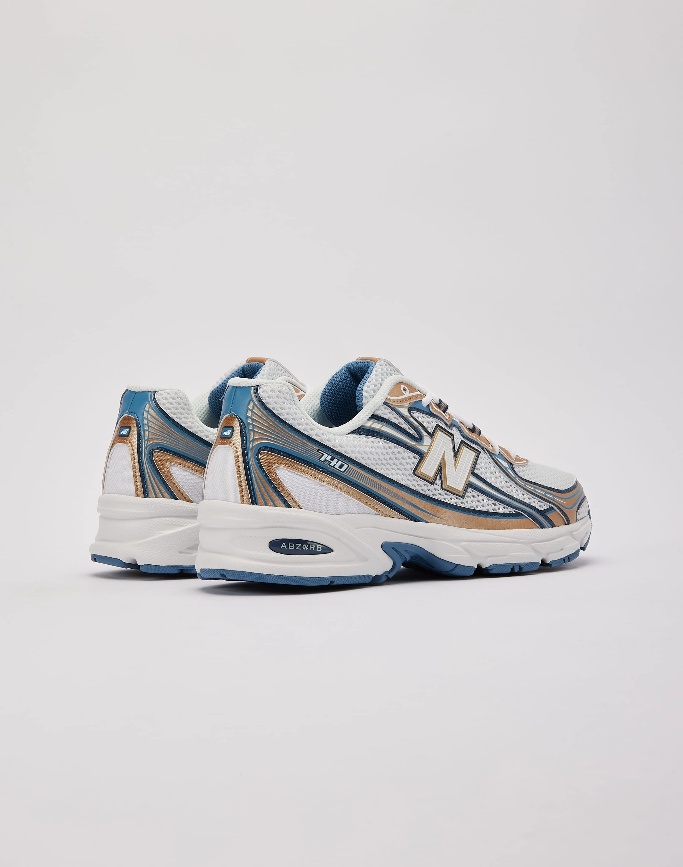 martial artists Stylish Support New Balance 740