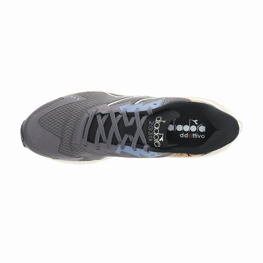 Stabilizing Heel Cup Flexible Sole Technology Mythos Blushield Volo 4 2030 Running Shoes