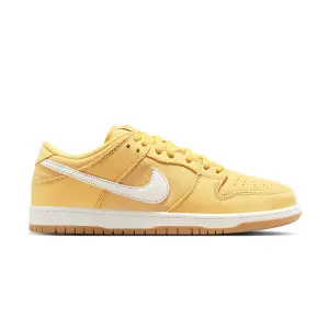 strongest SB Dunk Low Pro 'Saturn Gold'