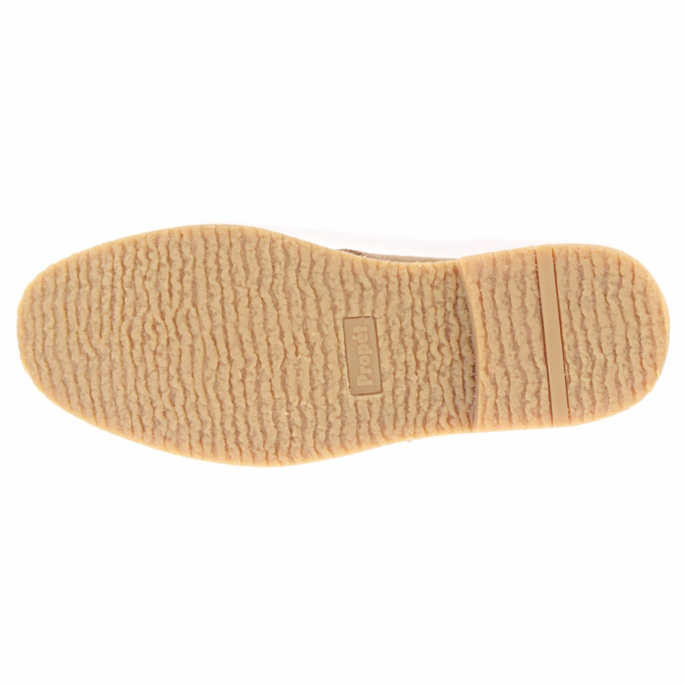 All-Day Flexibility waterproof construction Findley Round Toe Chukka Boots