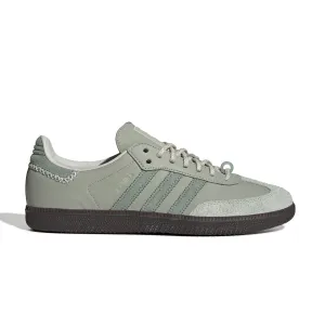 Fashion-forward flexibility   Maha Samba OG 'Silver Green'